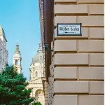 Convenience & Chic By The Basilica Budapesta